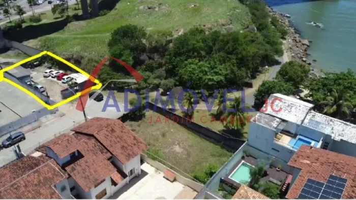 Terreno Comercial com 435m² na Enseada do Suá!