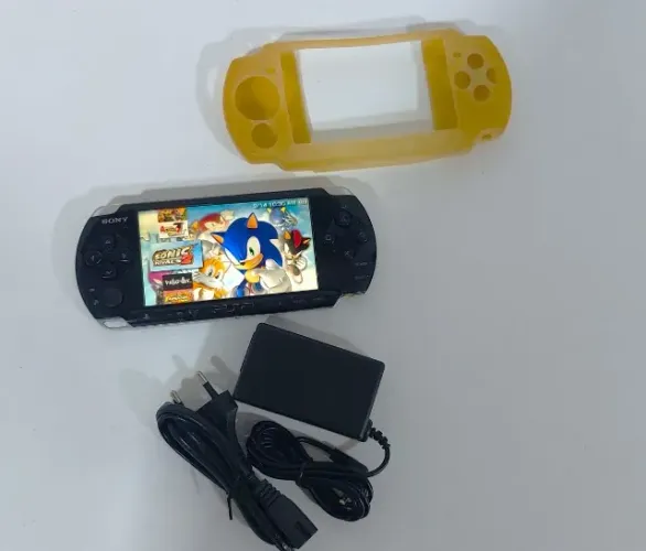 PSP 3000 - Desbloqueado, Lotado de jogos