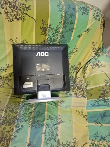 MONITOR AOC 17 POLEGADAS