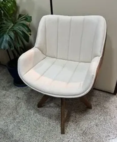 Poltrona Giratória - (Oferta)!!