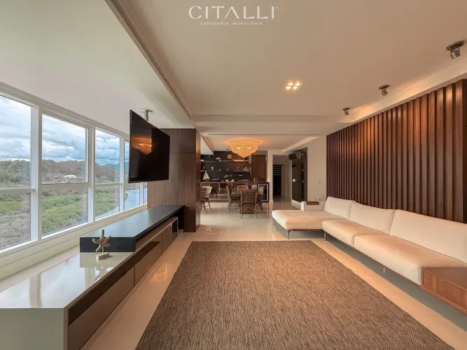 APARTAMENTO MOBILIADO EM BALNEÁRIO CAMBORIÚ COM MARINA PRIVATIVA