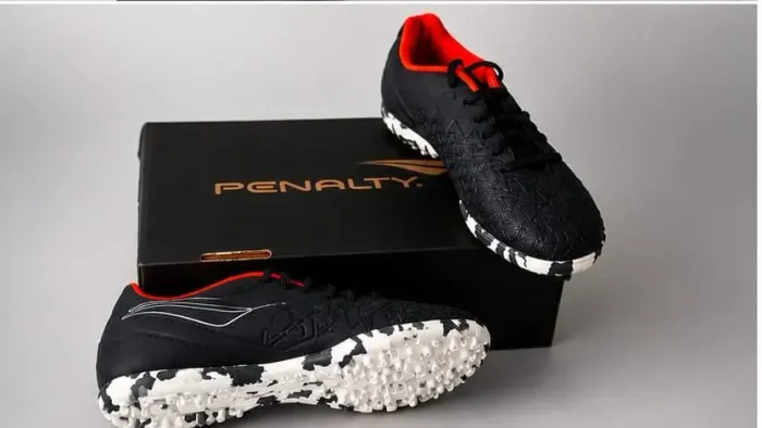 Chuteira Society Penalty Original Tam. 39 - Excelente Estado | R$ 60
