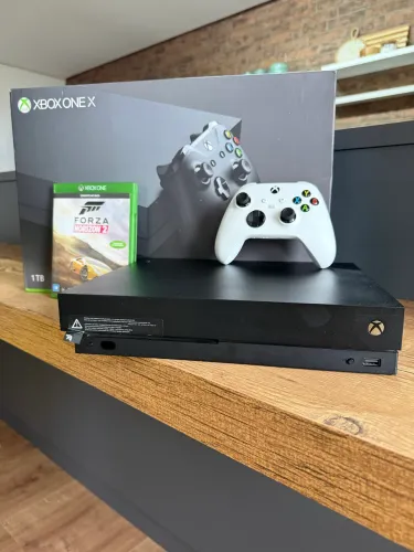 XBOX ONE X + FORZA HORIZON 2 MÍDIA FÍSICA
