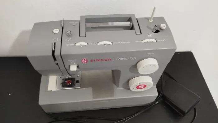 Máquina de costura SINGER