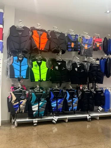 Colete salva vidas para jetski e lancha