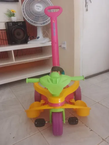 Vendo Velotrol de passeio.