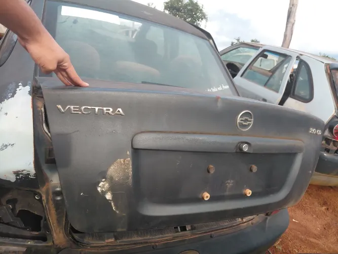 GM VECTRA CD 1998 2.0 COM TETO SOLAR - PARA RETIRADA DE PEÇAS