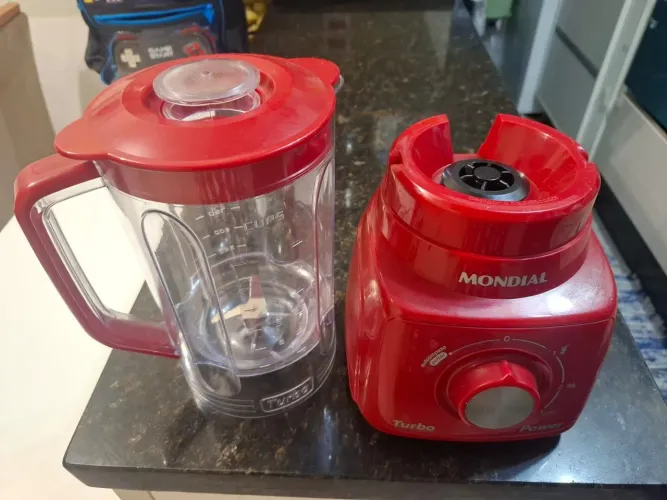 Liquidificador Mondial Vermelho pouco uso 110v