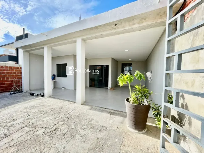 Descrição Casa à venda no Condomínio Park Jatobá, vizinho ao Condomínio Sol Nascente Orla.
