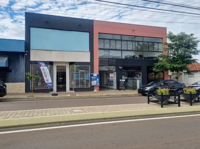 Salão-Loja à venda por R$ 3500000.00, 532.10 m2 - CENTRO - IBIPORA/PR