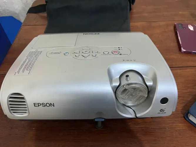 Vende-se Data show Epson 