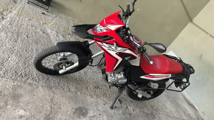 Xre 300 Rally (troco, financio)