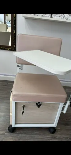 Cadeira de manicure 