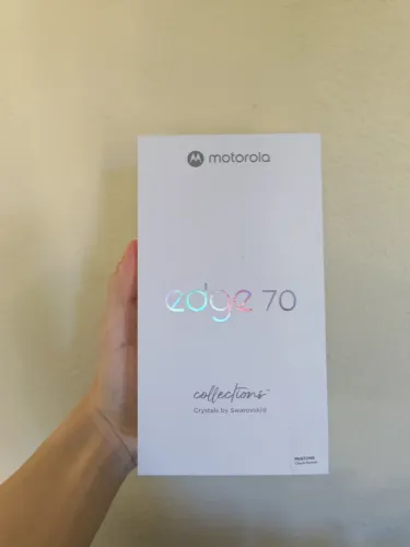 MOTOROLA EDGE 70 512GB 12GB RAM LACRADO