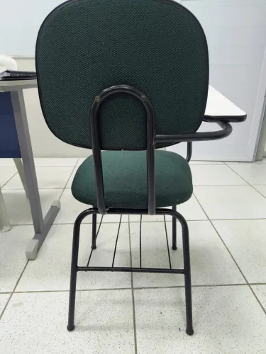 Vendo Cadeiras Escolares