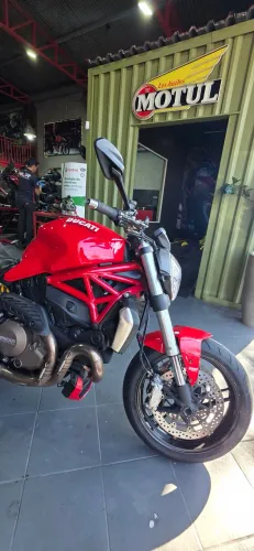 Ducati Monster 1200