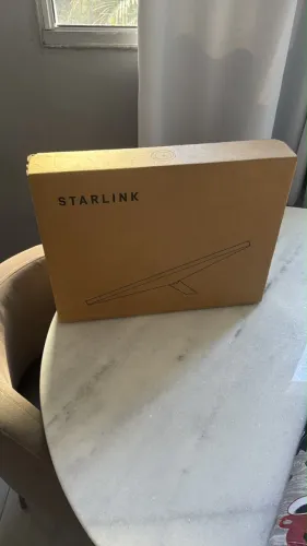 Starlink lacrada modelo americano.