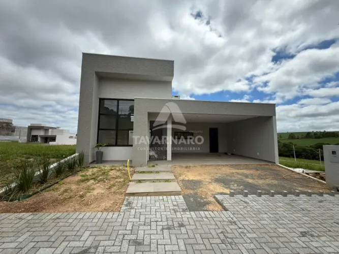 Casa Condomínio em Ponta Grossa
