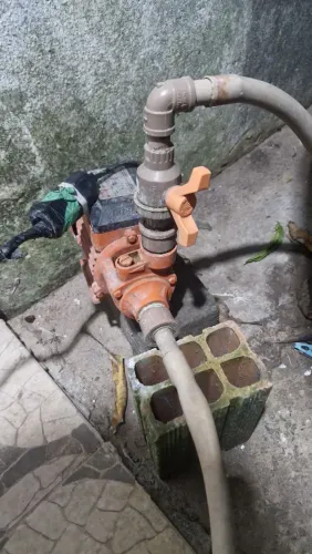 Vende se bomba de agua