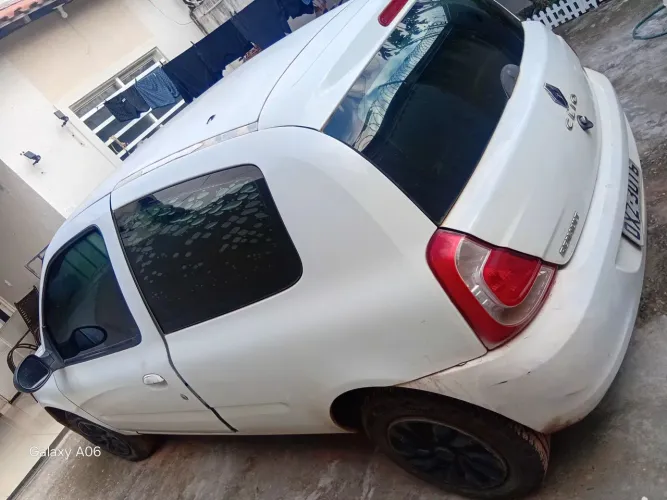 Renault Clio Authentique 1.0/1.0 Hi-power 16V 3P 2015