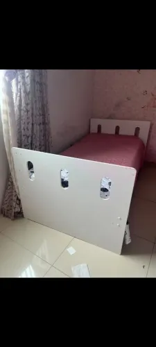 Vende-se cama de criança, semi-nova!