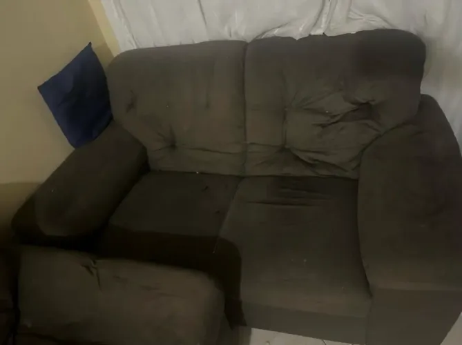 Vendo sofá de 2 e 3 lugares