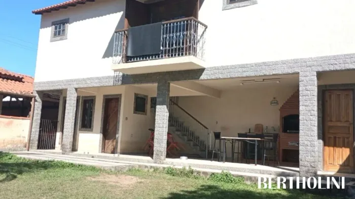 Casa de 4 quartos com área gourmet e em excelente localização em Itatiaia-RJ