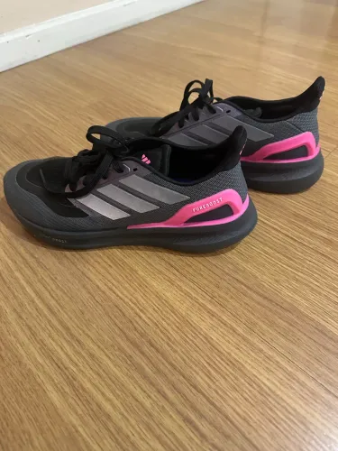 Tênis Adidas Pureboost 5