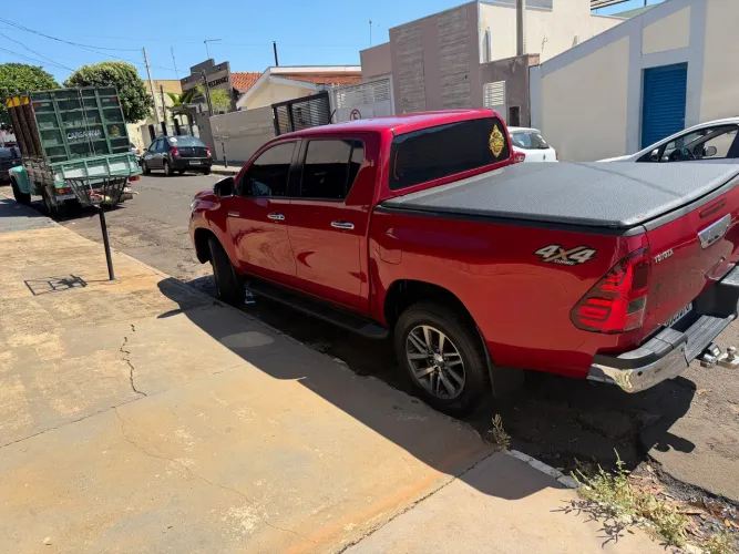 Toyota Hilux CD SRV 4X4 2.8 TDI Diesel Aut. 2020