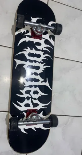 ? Skate Completo - Shape de Marfim 