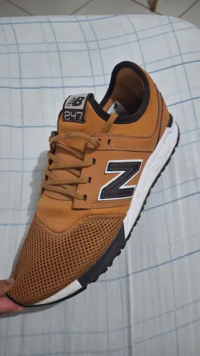 Tênis New Balance 247