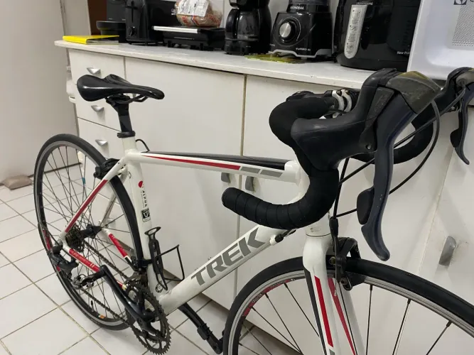 Trek One Series 1.1 | Shimano Claris 2x8 | Quadro 52 | Speed