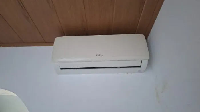 AR 9000 BTU PHILCO USADO