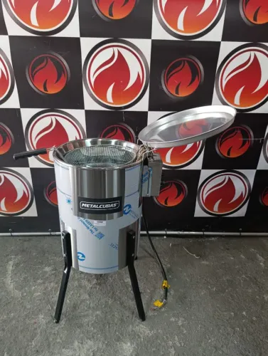 Fritadeira industrial elétrica 220 volts 25  litros   potência 8000W consumo 5.5kw/h