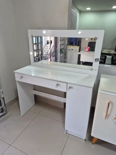 Penteadeira camarim com Led