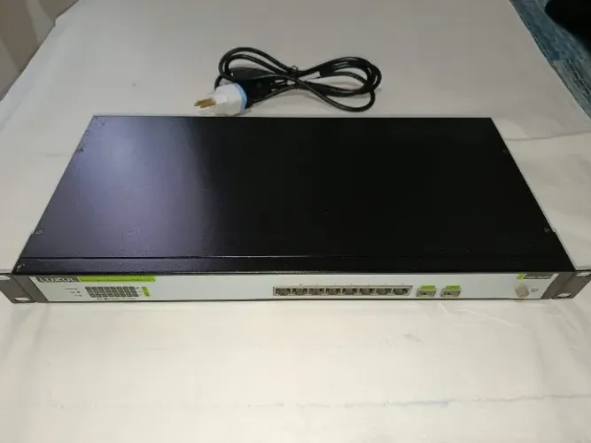 Switch Poe Luxul Xms-1008p 8 portas gigabit +  2 portas SFP