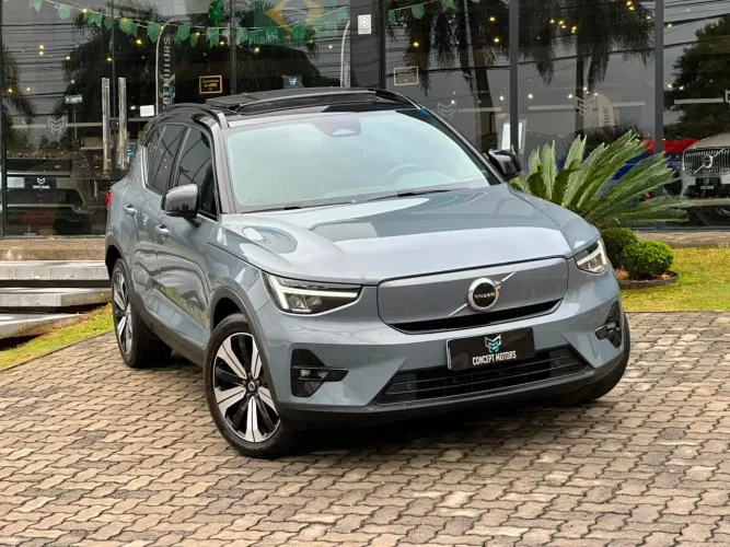 Volvo XC40 Recharge Plus (elétrico) 2023