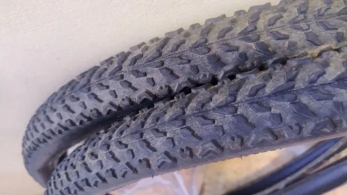 Pneu 26 bike leve 520g