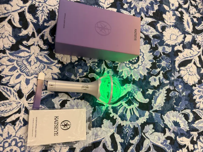 Lightstick katseye oficial