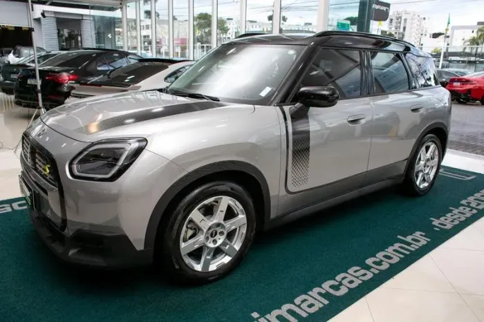 Mini Cooper Country. SE All4 Excl. (elétrico) 2025