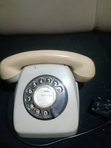 Telefone antigo 