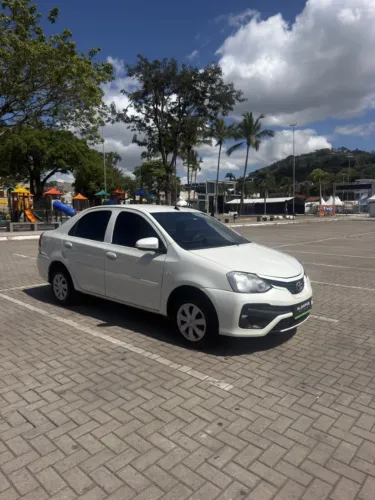 Toyota Etios X Sedan 1.5 Flex 16V 4P Mec. 2018