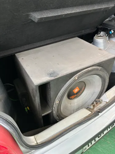 Caixa de som com tornado, acompanha módulo soudigital