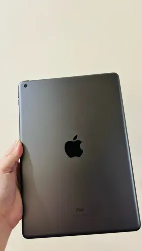 VENDO IPAD 9 64GB