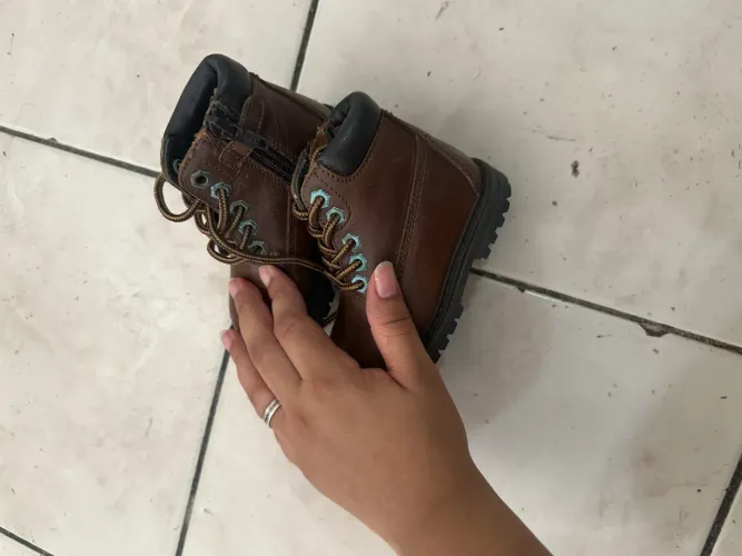 Bota infantil