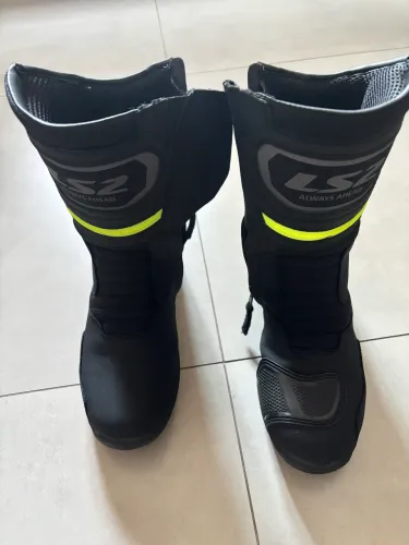 Bota LS2 Goby impermeável