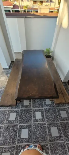 Mesa de Madeira Maciça Rústica 1,95m + 2 Bancos | Área Gourmet / Churrasqueira