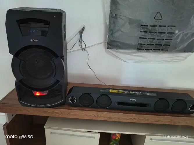 Som Homethee Sony