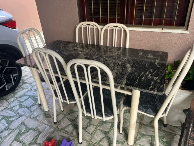 Mesa tubular de 6 lugares