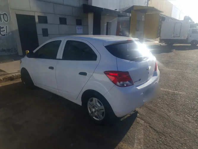 Chevrolet Onix JOY Hatch 1.0 8V Flex Mec. 4P 2018